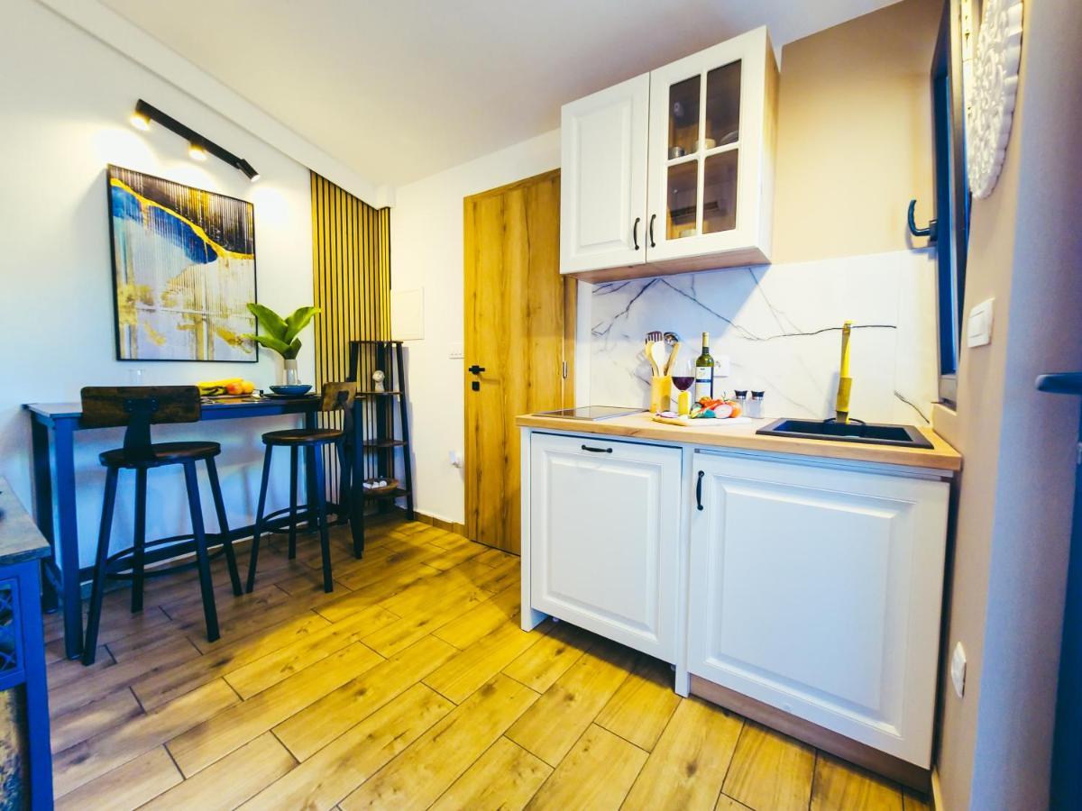 Residence ǁ Corino 비오그라드나모루 외부 사진