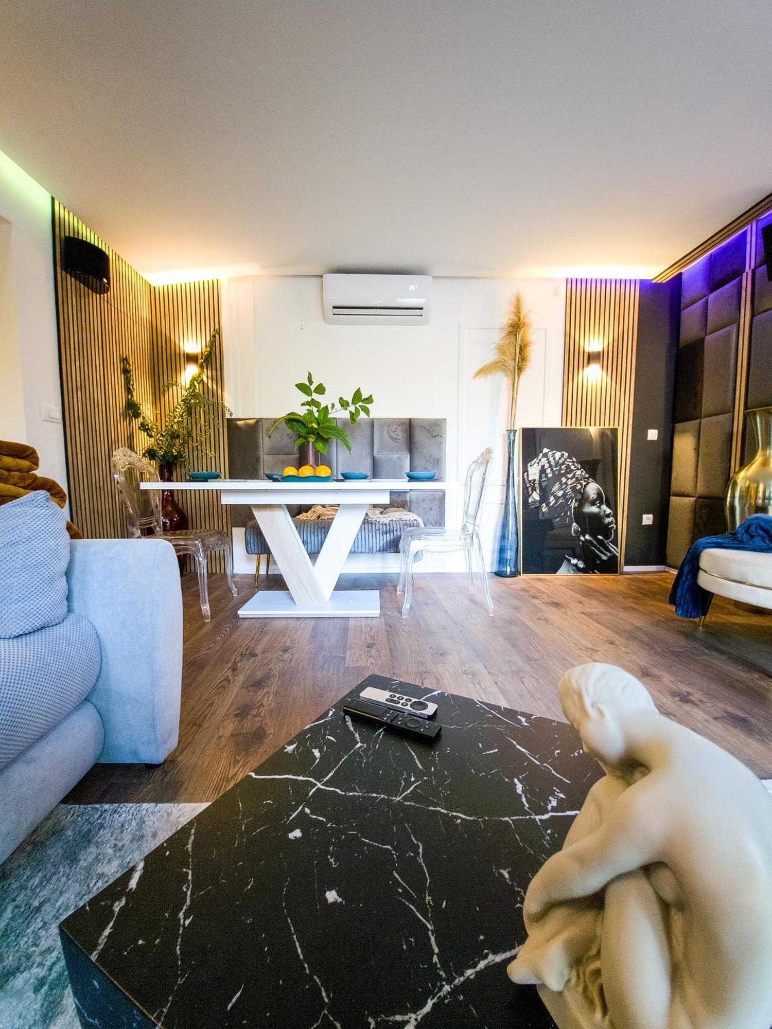 Residence ǁ Corino 비오그라드나모루 객실 사진